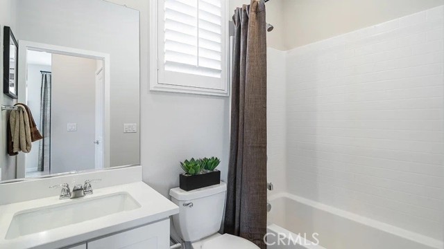 Detail Gallery Image 7 of 22 For 2586 E Lincoln Paseo, Ontario,  CA 91762 - 2 Beds | 2/1 Baths