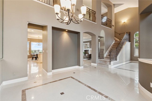 Detail Gallery Image 36 of 61 For 4918 W Bluff, Fresno,  CA 93722 - 5 Beds | 3/1 Baths