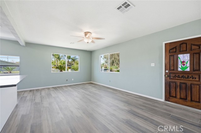 Detail Gallery Image 8 of 39 For 409 W Camellia Way, San Jacinto,  CA 92538 - 4 Beds | 2 Baths