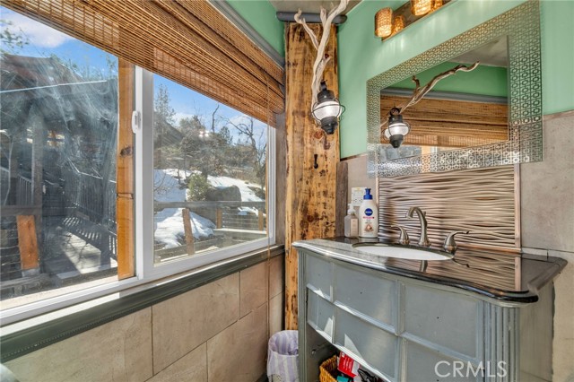 33141 Big Bear Lake Road, Running Springs, CA 92382
