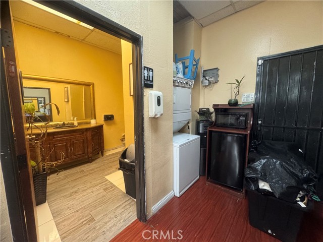 12115 Carson St, Hawaiian Gardens CA: https://media.crmls.org/medias/6198c515-975a-44ba-8e8a-06f4ea710a86.jpg