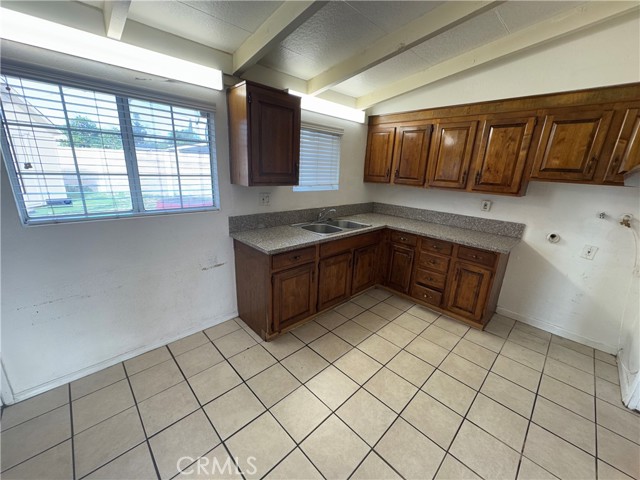 Detail Gallery Image 11 of 45 For 800 N Vista Ave, Rialto,  CA 92376 - 3 Beds | 2 Baths