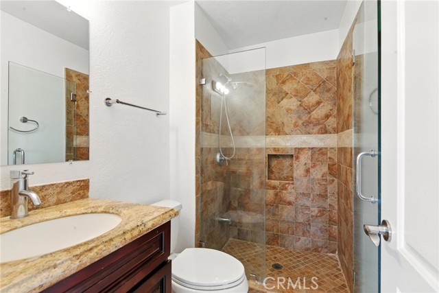 Detail Gallery Image 13 of 23 For 14846 Brownstone Ln, Westminster,  CA 92683 - 3 Beds | 2/1 Baths