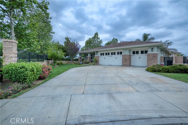 Detail Gallery Image 5 of 64 For 14616 Meadowbrook Lane, Corona,  CA 92880 - 4 Beds | 2/1 Baths