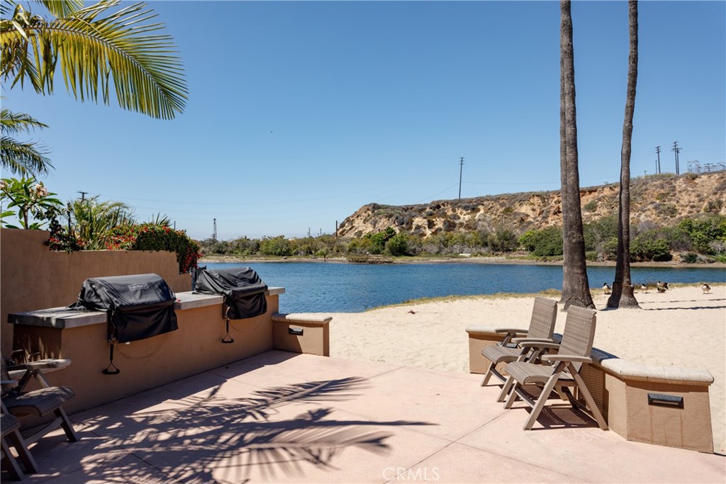 619d6e9b 64eb 4bff Bd27 D97e684f6211