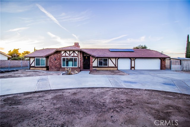 Detail Gallery Image 1 of 29 For 17420 Aspen St, Hesperia,  CA 92345 - 4 Beds | 2/1 Baths