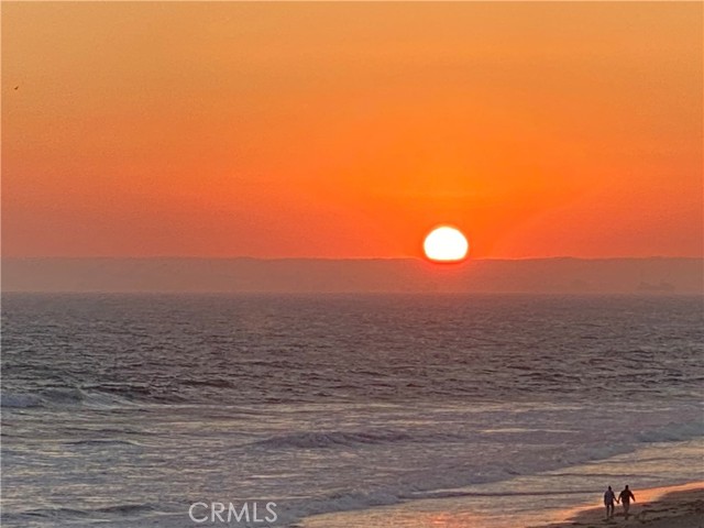 117 Alabama Street, Huntington Beach CA: https://media.crmls.org/medias/619dd700-2eba-4394-9b1c-d08d6b8d8d1b.jpg