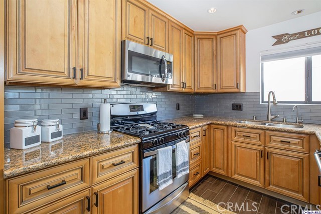 1 Bed Home for Sale in Sherman Oaks, California