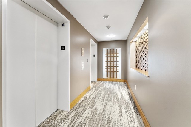 645 FRONT Street, San Diego CA: https://media.crmls.org/medias/619e6ce7-699f-4373-90bc-270d49026be2.jpg
