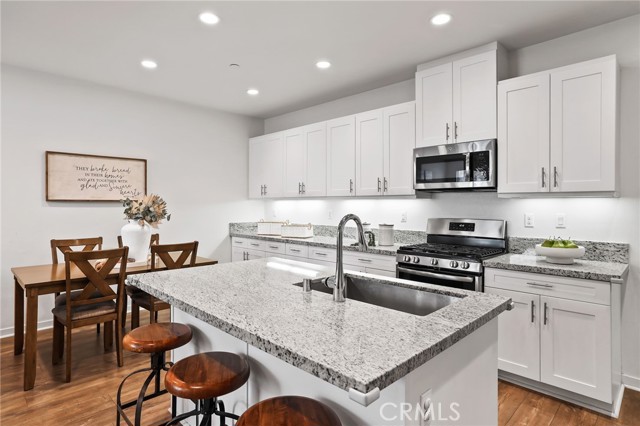 Detail Gallery Image 10 of 38 For 36 Savannah, Lake Forest,  CA 92630 - 3 Beds | 2/1 Baths