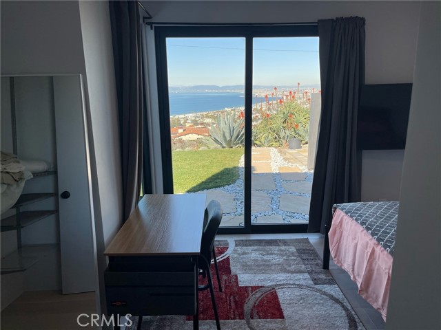 Detail Gallery Image 19 of 26 For 161 via Pasqual, Redondo Beach,  CA 90277 - 3 Beds | 2 Baths