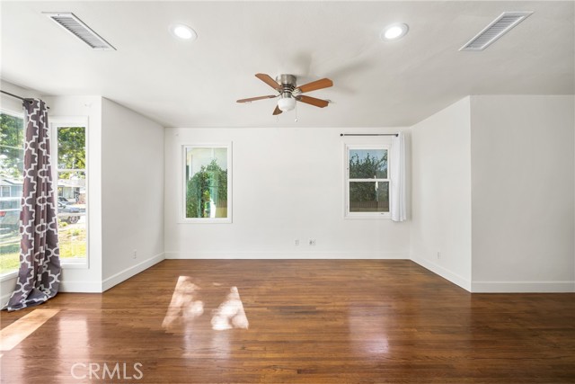 Detail Gallery Image 6 of 28 For 4851 Faculty, Long Beach,  CA 90808 - – Beds | – Baths