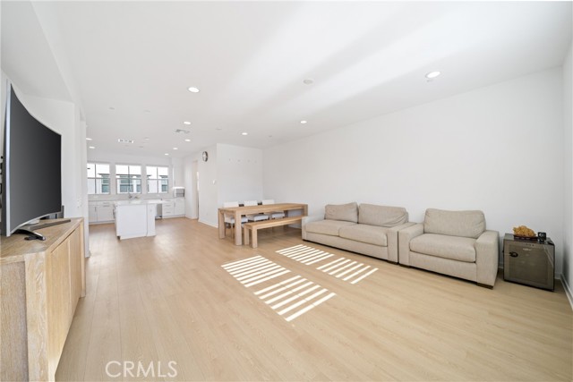 Detail Gallery Image 11 of 34 For 207 Colby Circle, Claremont,  CA 91711 - 3 Beds | 3/1 Baths