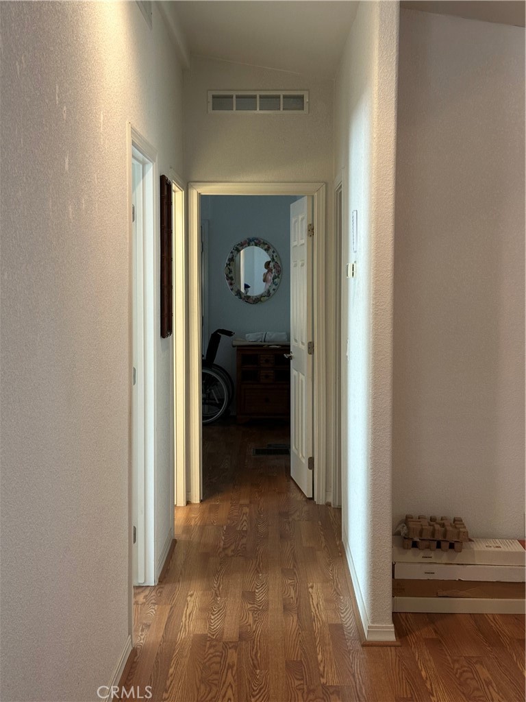 https://media.crmls.org/medias/619ffbd0-412c-44ae-aa59-6926d2fb3d3d.jpg?preset=X-Large