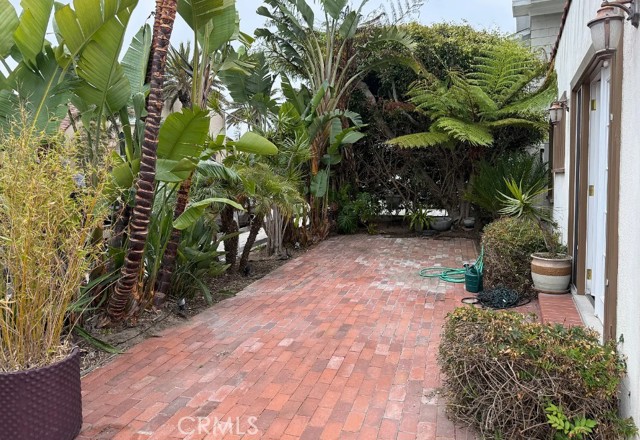 224 19th Street, Hermosa Beach CA: https://media.crmls.org/medias/61a03818-a5dc-4c19-a87e-85e9fd1e63e7.jpg