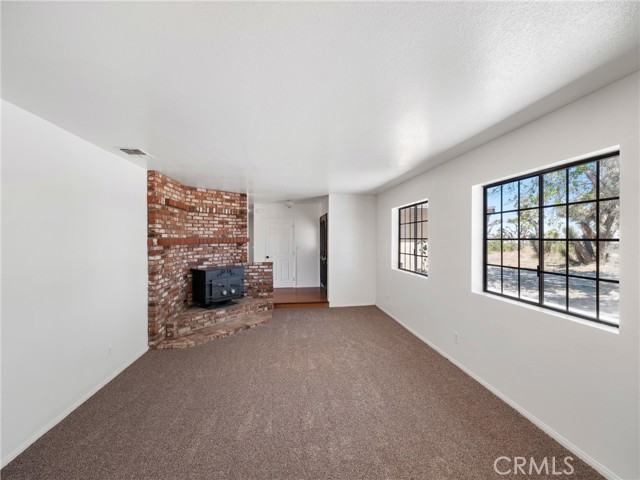 Detail Gallery Image 3 of 46 For 2621 Tokay Rd, Phelan,  CA 92371 - 4 Beds | 2/1 Baths