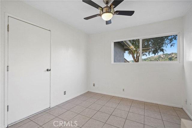 Detail Gallery Image 9 of 23 For 8545 Tujunga Valley, Sunland,  CA 91040 - 3 Beds | 3 Baths