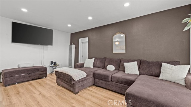 Detail Gallery Image 9 of 27 For 1516 Home, San Bernardino,  CA 92411 - 3 Beds | 2 Baths