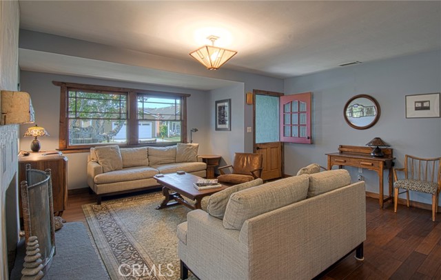 Detail Gallery Image 13 of 41 For 330 Colleen Pl, Costa Mesa,  CA 92627 - 4 Beds | 3 Baths