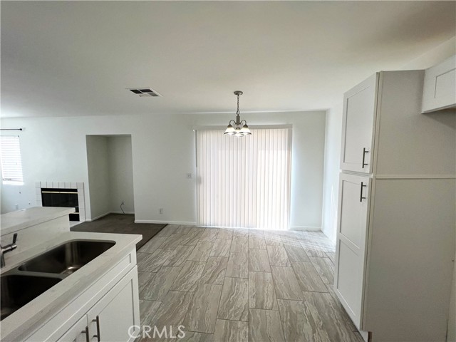 Detail Gallery Image 40 of 43 For 934 Primrose Ln, Corona,  CA 92878 - 4 Beds | 2/1 Baths