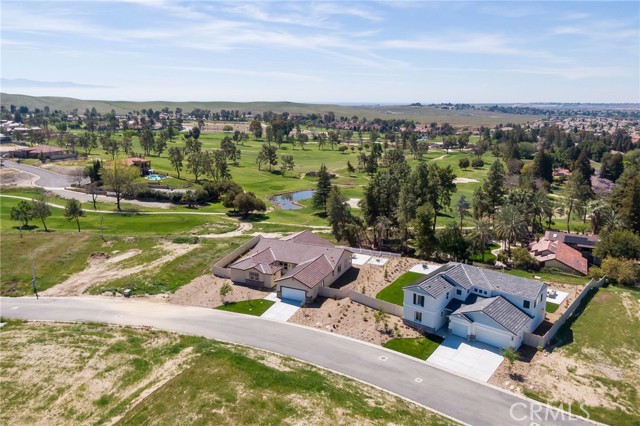 5804 Levanto Street, Bakersfield CA: https://media.crmls.org/medias/61a44526-1c3e-460f-b6c2-590bd9282c57.jpg