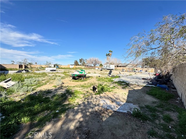 Detail Gallery Image 11 of 11 For 2725 Jojoba Ter, Palmdale,  CA 93550 - 4 Beds | 2 Baths