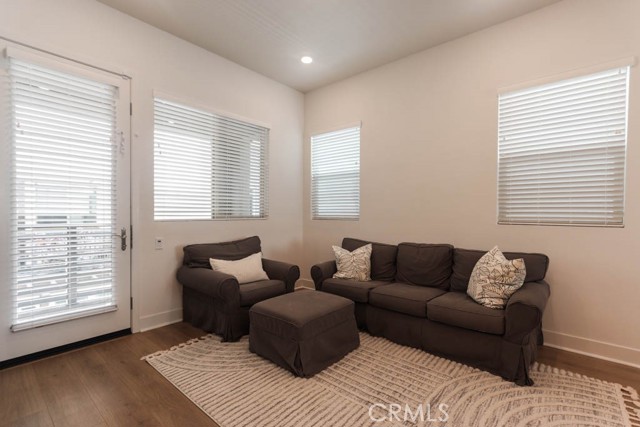 Detail Gallery Image 14 of 34 For 1682 Lexington Ln, San Pedro,  CA 90732 - 3 Beds | 2/2 Baths