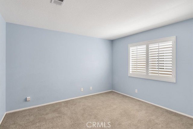 Detail Gallery Image 23 of 27 For 466 Fallbrook Ave, Newbury Park,  CA 91320 - 4 Beds | 2/1 Baths