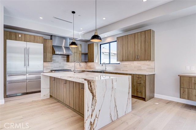 Detail Gallery Image 14 of 45 For 3310 Blossom Ln, Redondo Beach,  CA 90278 - 4 Beds | 3/1 Baths