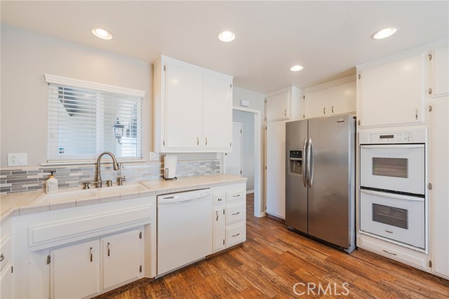 17131 Pinehurst Lane, Huntington Beach CA: https://media.crmls.org/medias/61a77c49-59c6-4214-b71b-22aca574a92e.jpg