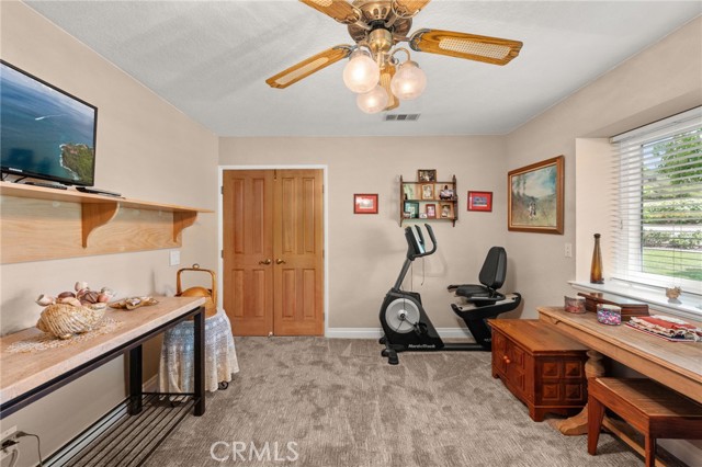 36608 Oak Ridge Drive, Yucaipa CA: https://media.crmls.org/medias/61a95bf0-1bf8-4ee0-86ad-39502d4e078f.jpg