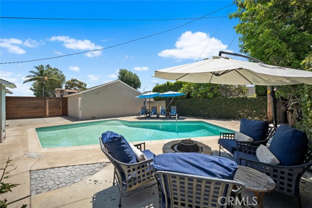 3272 Woodstock Road, Los Alamitos CA: https://media.crmls.org/medias/61a95ca7-7b7d-4e92-a5f7-203d57986c7a.jpg
