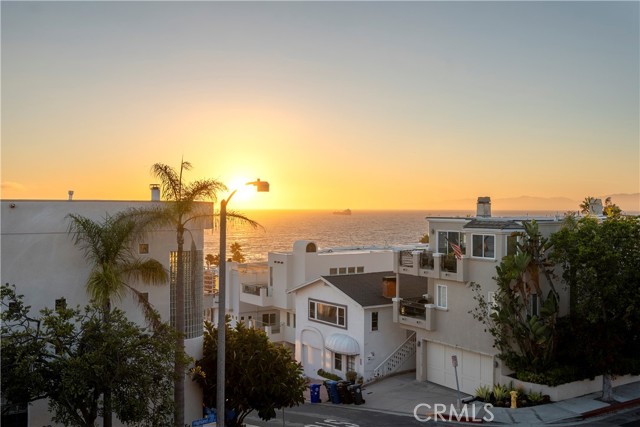 2716 Highland Avenue, Manhattan Beach, California 90266, 3 Bedrooms Bedrooms, ,2 BathroomsBathrooms,Residential,For Sale,Highland,SB25214267