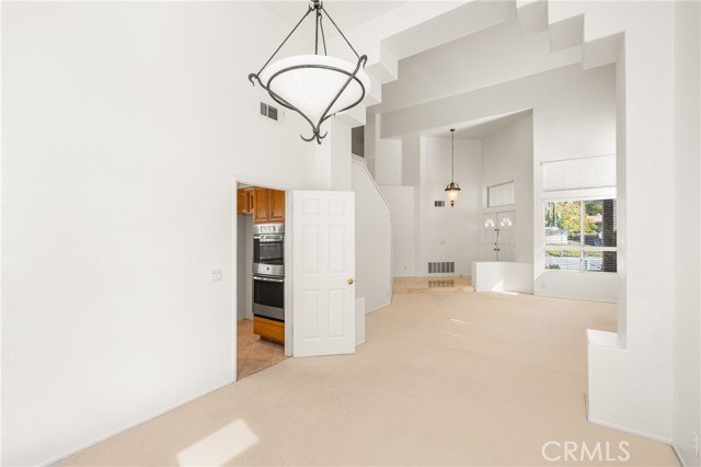 Detail Gallery Image 10 of 45 For 823 S Parkglen Pl, Anaheim Hills,  CA 92808 - 4 Beds | 3/1 Baths