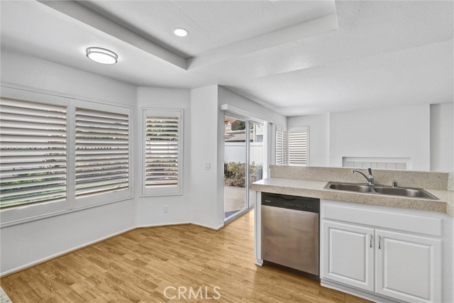 Detail Gallery Image 15 of 30 For 11 Corsica, Irvine,  CA 92614 - 4 Beds | 2/1 Baths