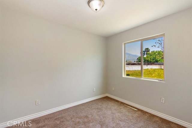 Detail Gallery Image 16 of 21 For 7387 Lynwood Way, Highland,  CA 92346 - 3 Beds | 2 Baths