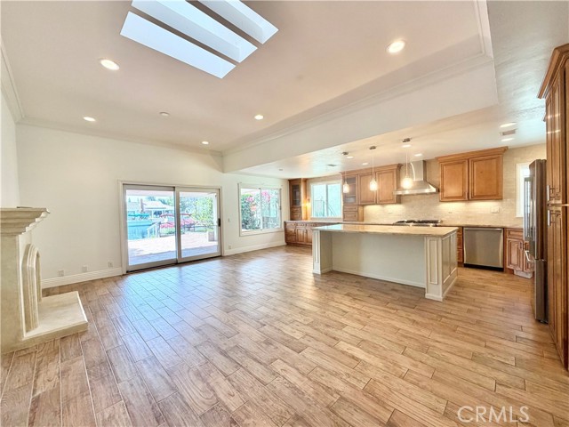 Detail Gallery Image 5 of 33 For 24302 Ponchartrain Ln, Lake Forest,  CA 92630 - 3 Beds | 2 Baths