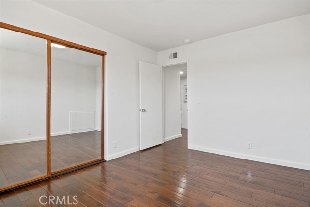 16091 Gold Circle, Huntington Beach CA: https://media.crmls.org/medias/61aab830-c60f-4193-ad5c-eb4c1ba04160.jpg