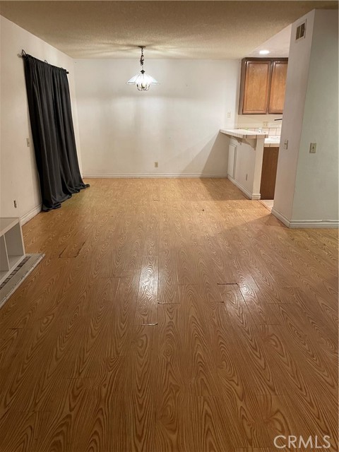 Detail Gallery Image 3 of 23 For 46 Exeter, Irvine,  CA 92612 - 2 Beds | 1/2 Baths