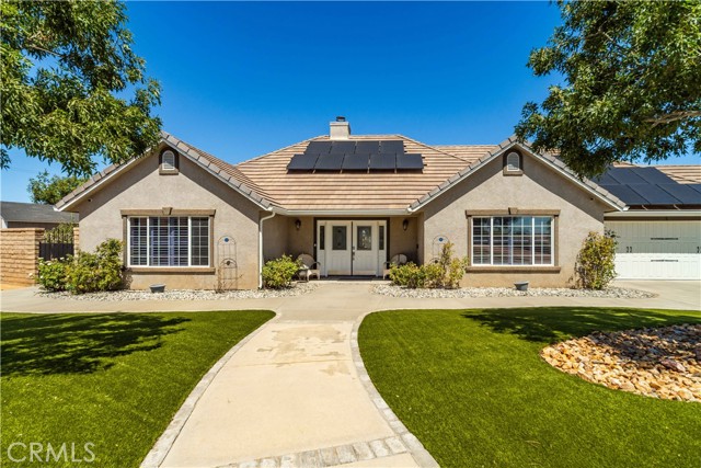 Detail Gallery Image 4 of 48 For 6151 Hickory St, Palmdale,  CA 93551 - 4 Beds | 2 Baths
