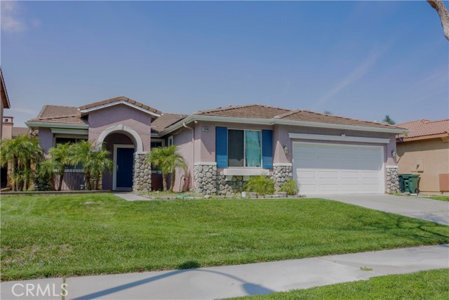 Detail Gallery Image 2 of 32 For 11240 Joshua Court, Fontana,  CA 92337 - 5 Beds | 2 Baths