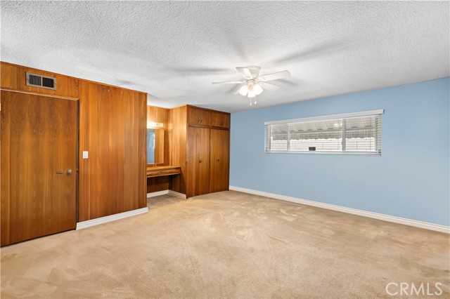 2304 Lewis Street, Santa Ana CA: https://media.crmls.org/medias/61ad8769-6b6a-4f04-8e63-600db7e3d428.jpg