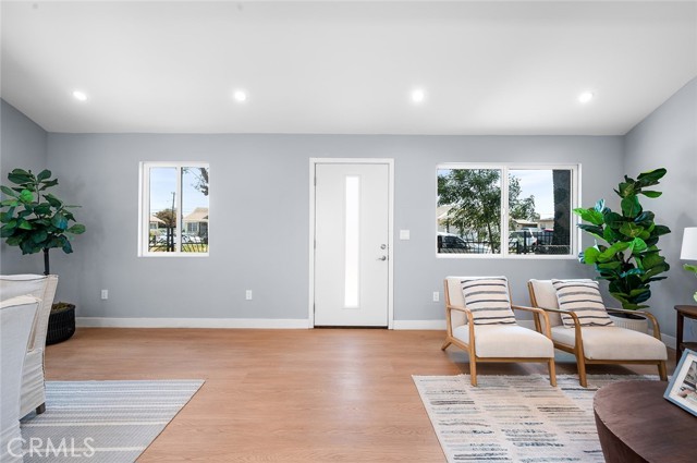 1223 W 90th Street, Los Angeles CA: https://media.crmls.org/medias/61ada37d-0398-4013-bd55-2c22a380982a.jpg