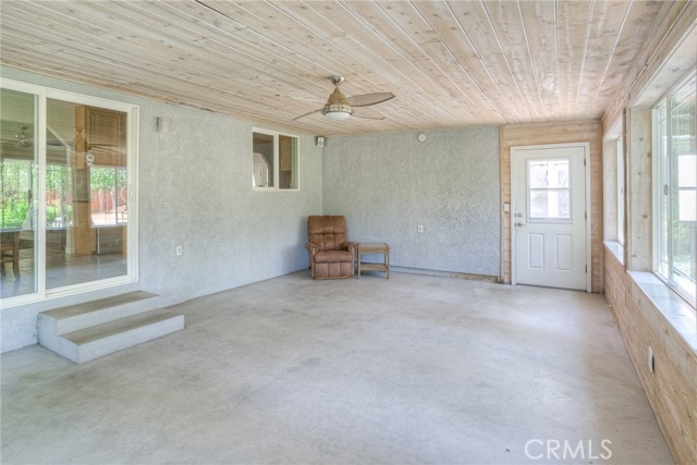 6060 Miners Ranch Road, Oroville CA: https://media.crmls.org/medias/61ae68be-90c8-4b0a-a5e7-eb366732c4ef.jpg