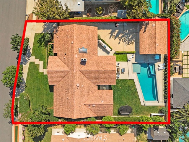 Detail Gallery Image 4 of 35 For 1016 Castlegate Ln, North Tustin,  CA 92705 - 5 Beds | 3/1 Baths