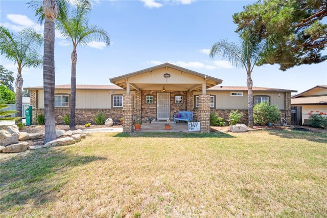 Detail Gallery Image 5 of 51 For 22135 Grove St, Wildomar,  CA 92595 - 4 Beds | 3 Baths