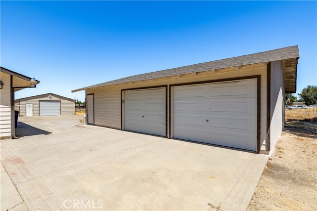 5095 Whispering Oak Way, Paso Robles CA: https://media.crmls.org/medias/61aeb3d2-16b1-4fc4-9c64-efa226043e49.jpg