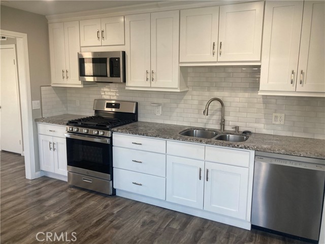 24845 Lagrima, Mission Viejo CA: https://media.crmls.org/medias/61aeedd5-180c-46ec-8119-faa073b9b1d1.jpg