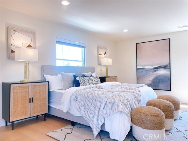 Detail Gallery Image 7 of 7 For 9906 Lev Ave, Pacoima,  CA 91331 - 5 Beds | 3 Baths