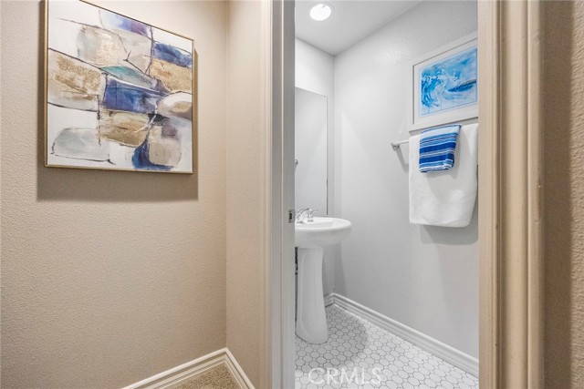 Detail Gallery Image 11 of 32 For 3411 S Main St #K,  Santa Ana,  CA 92707 - 2 Beds | 2/1 Baths